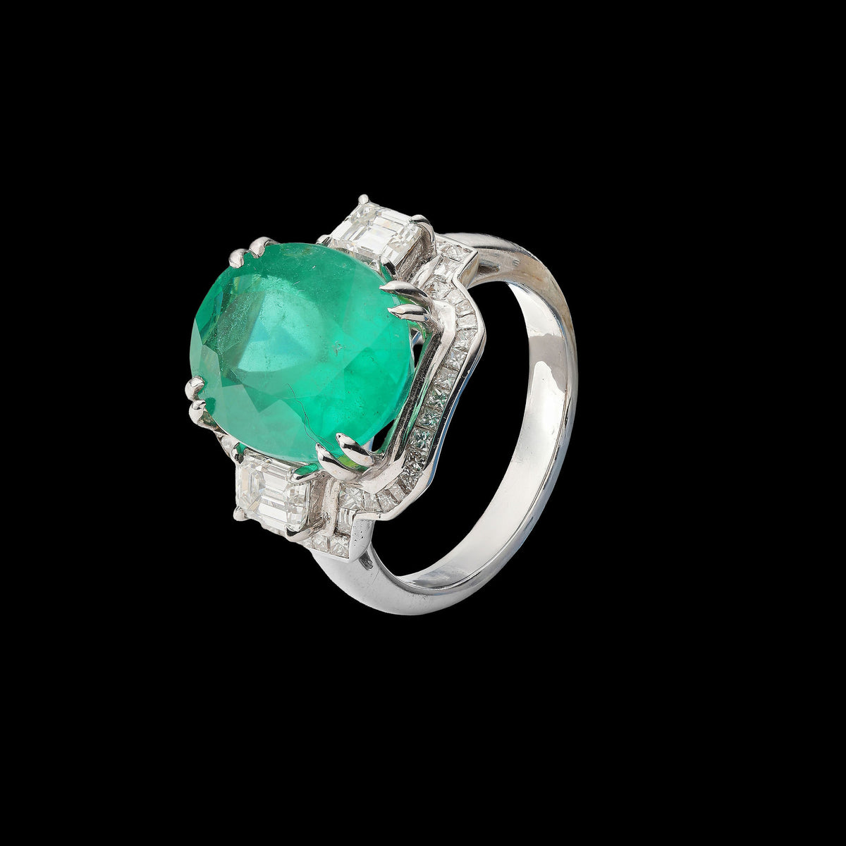 Emerald Diamond Ring
