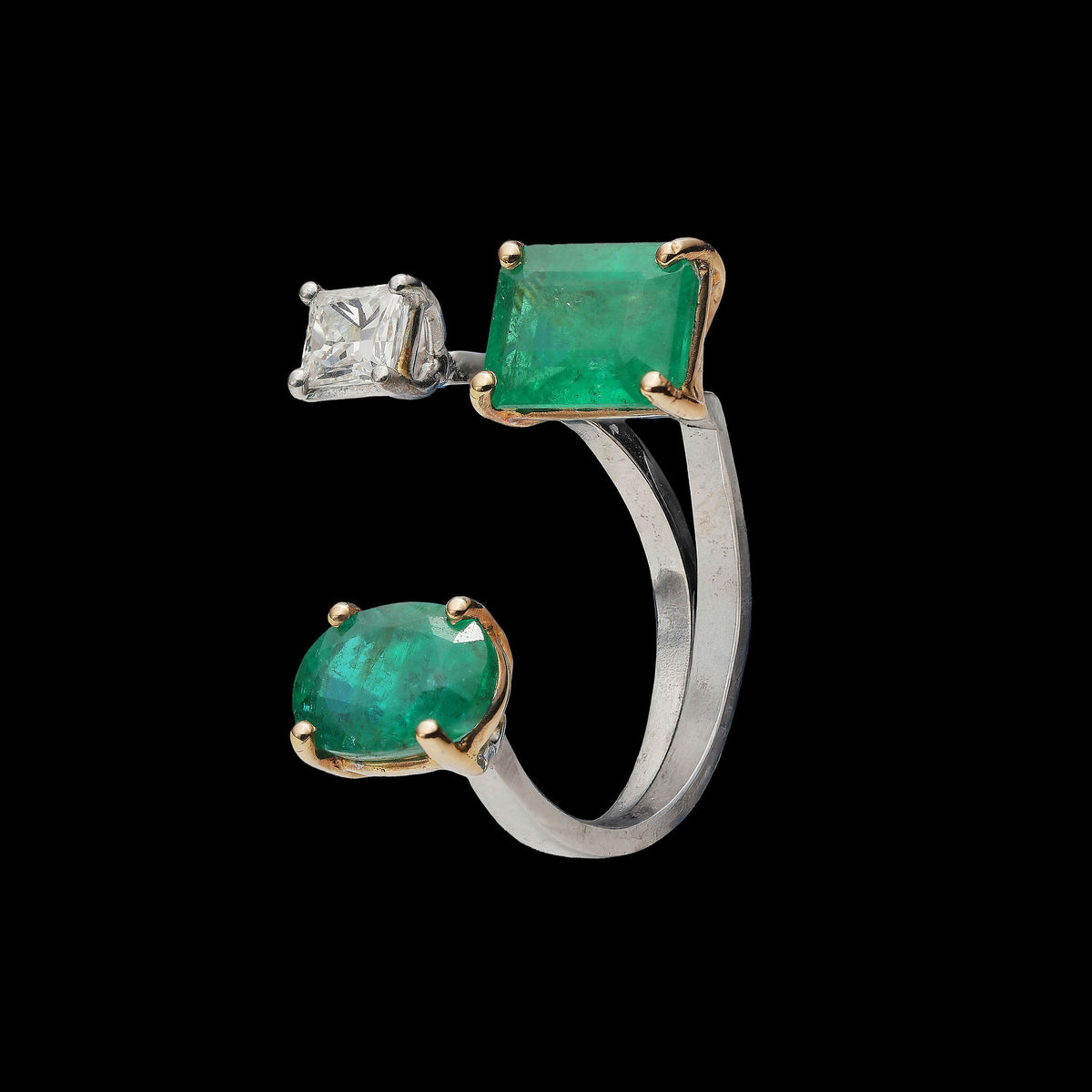 Emerald Diamond Ring