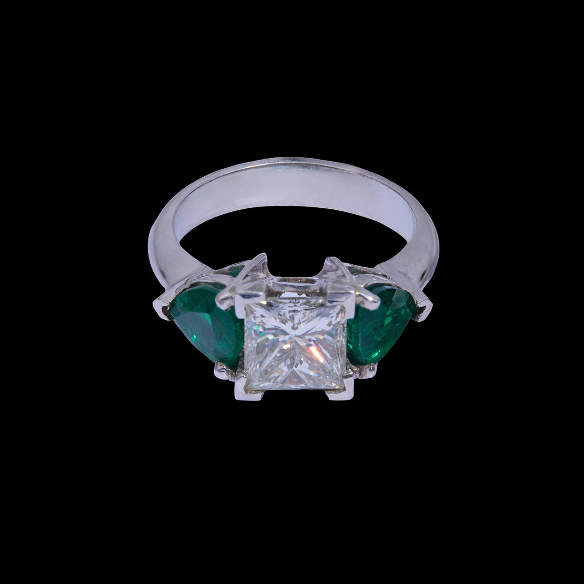 Emerald Diamond Ring