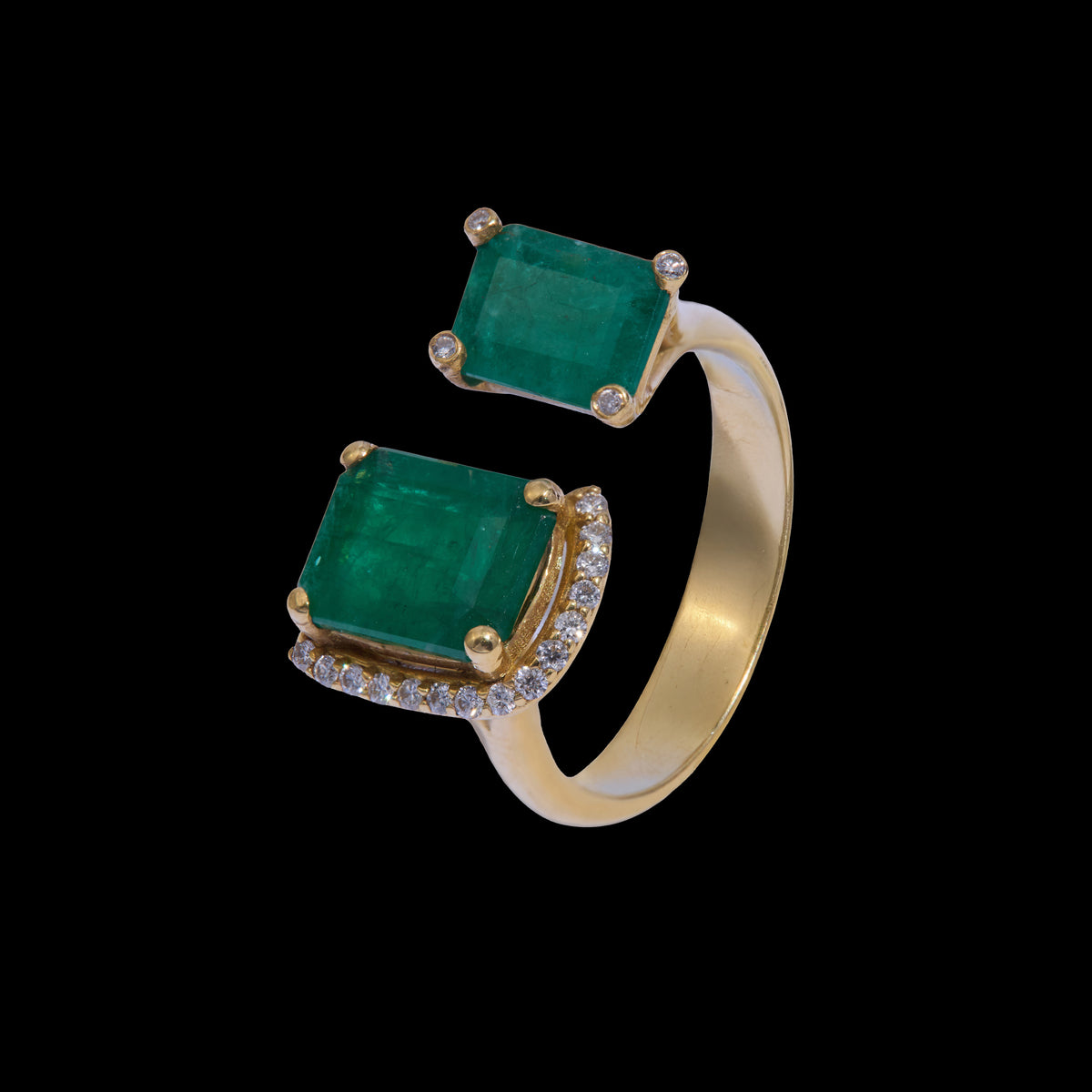 Emerald Diamond Ring