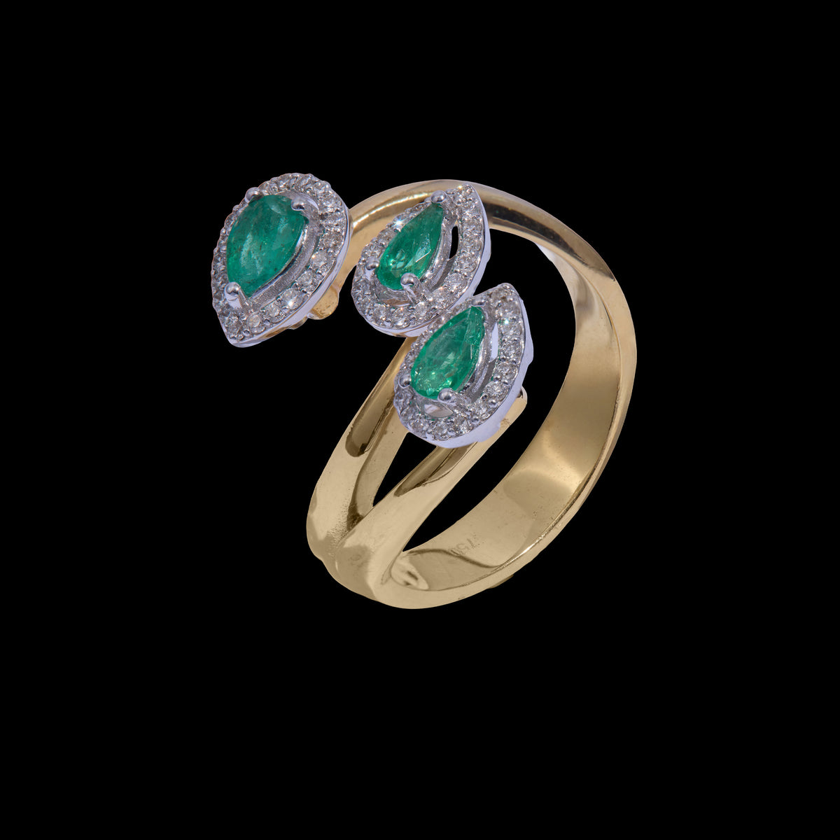 Emerald Diamond Ring