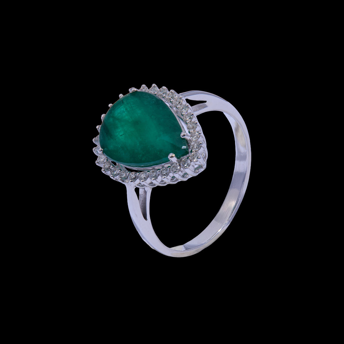 Emerald Diamond Ring