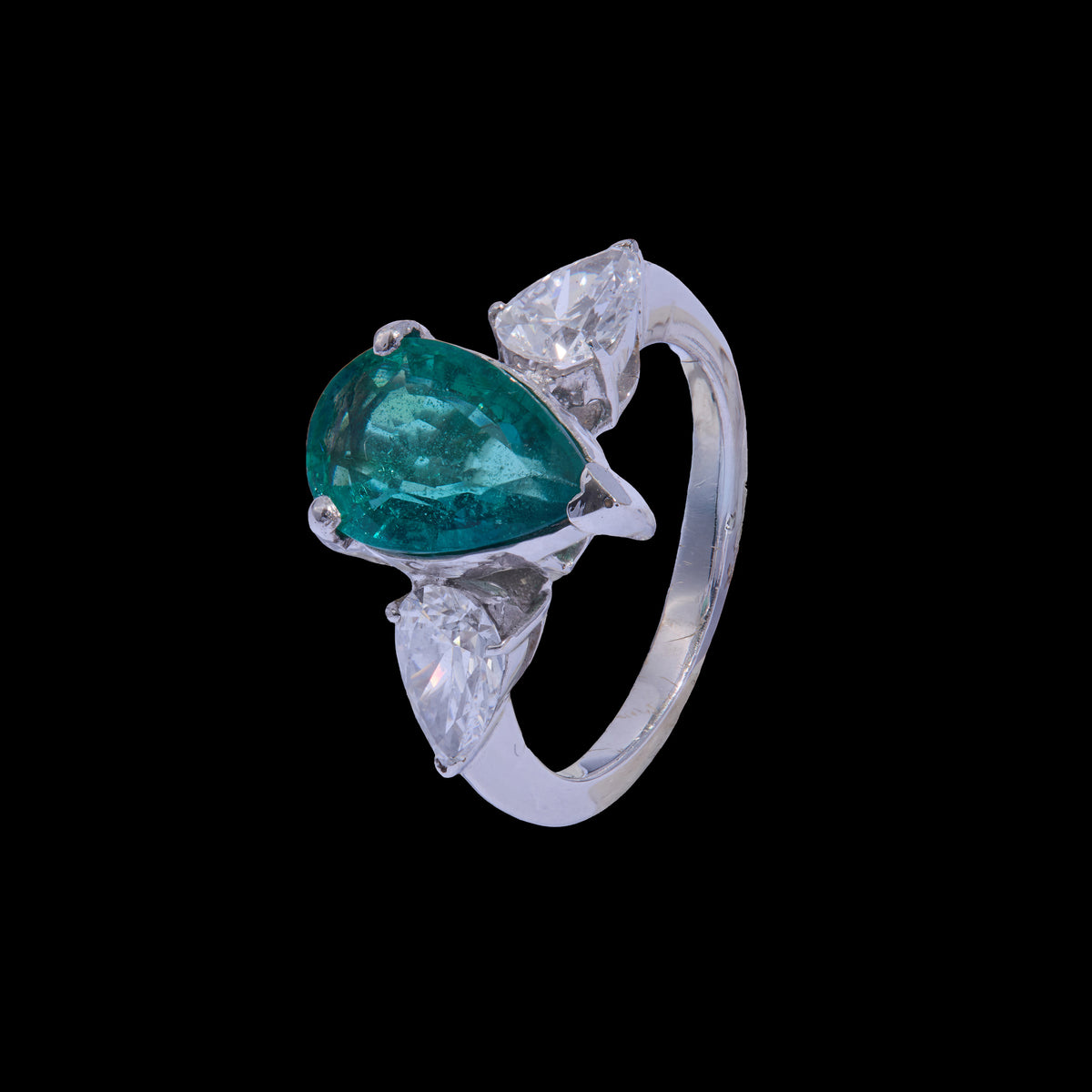 Emerald Diamond Ring