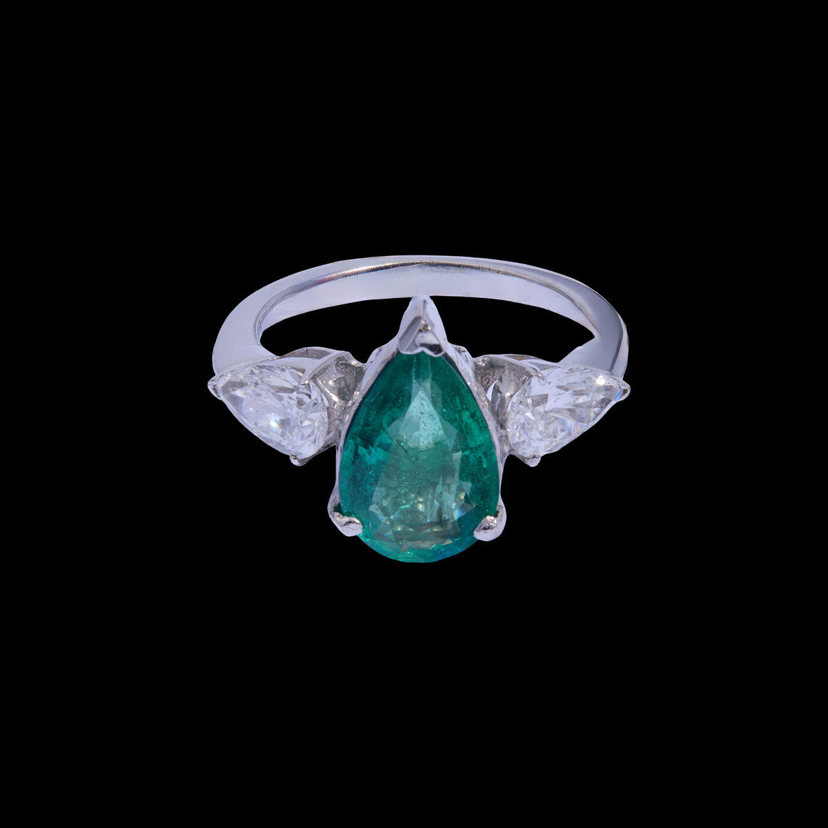 Emerald Diamond Ring