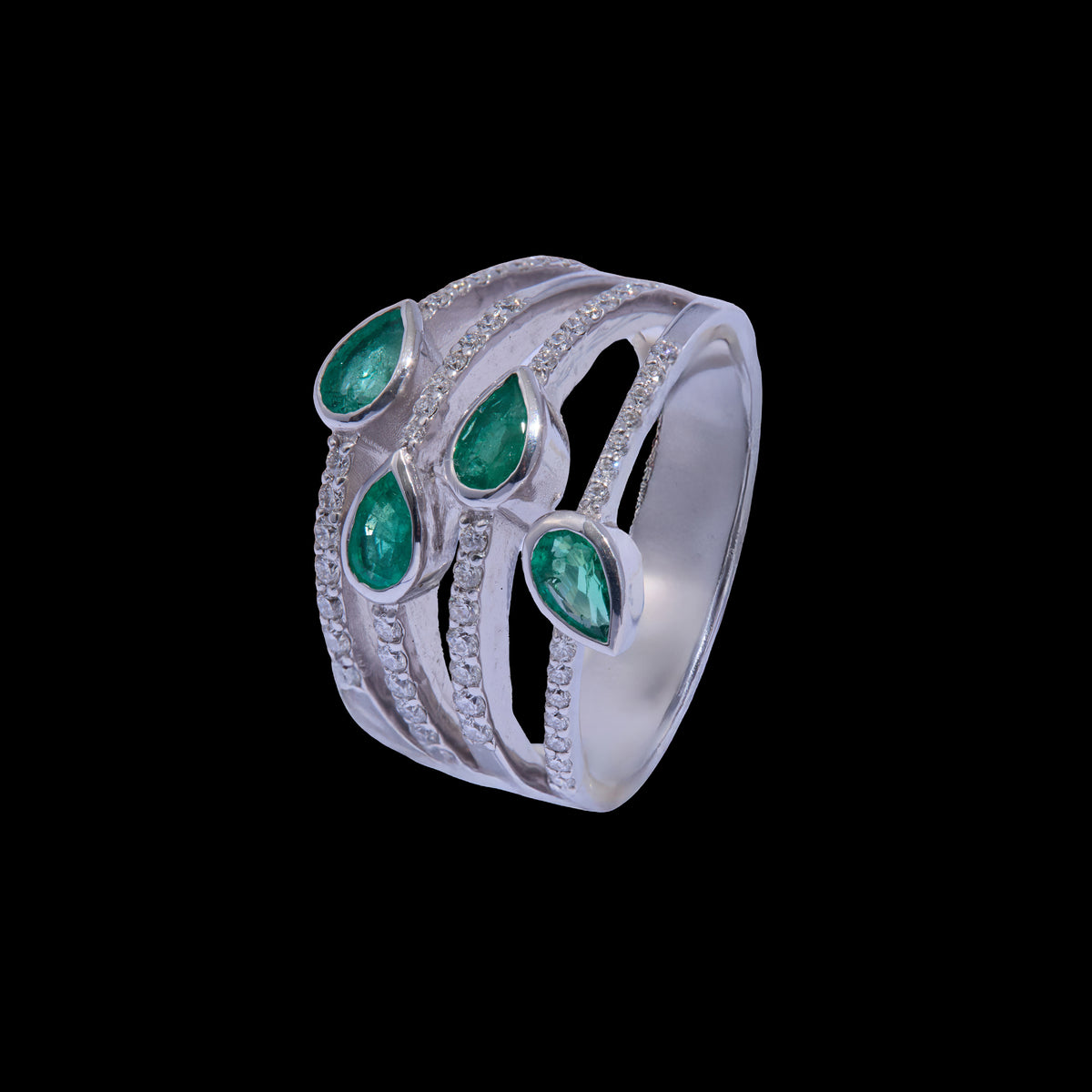 Emerald Diamond Ring