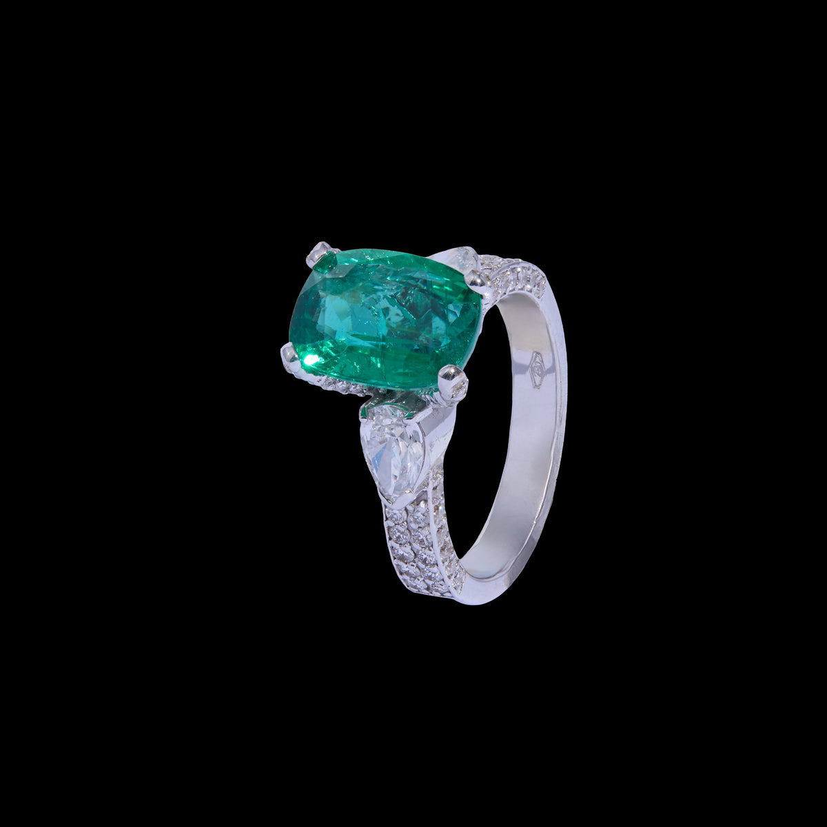 Emerald Diamond Ring