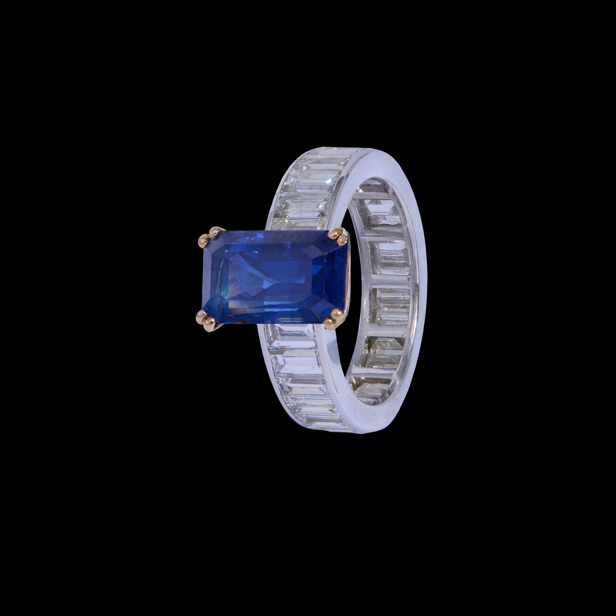 Sapphire Diamond Ring