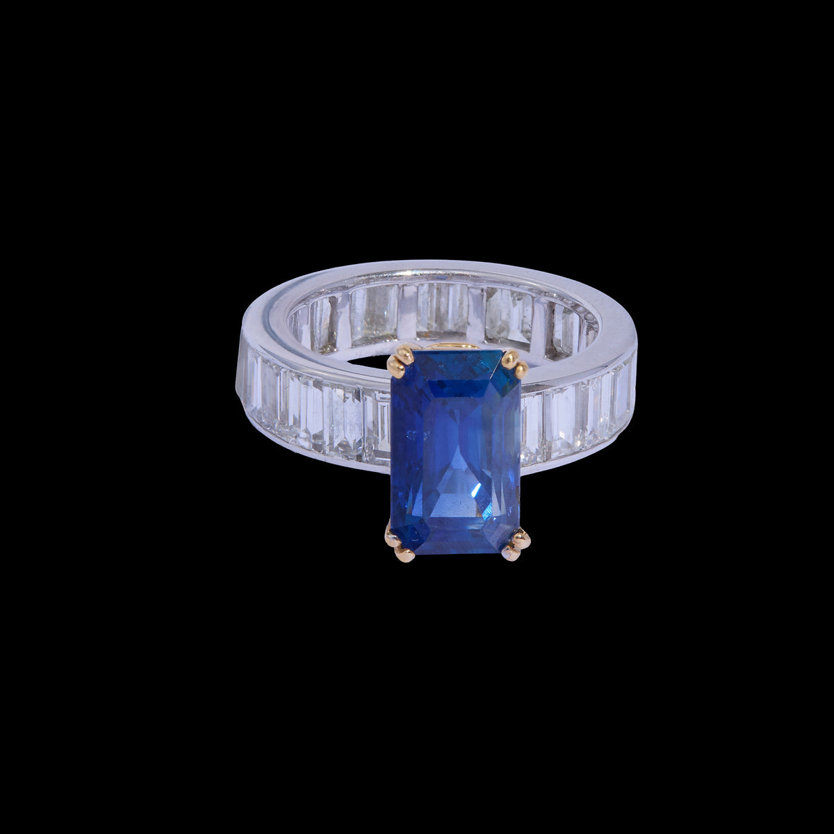 Sapphire Diamond Ring